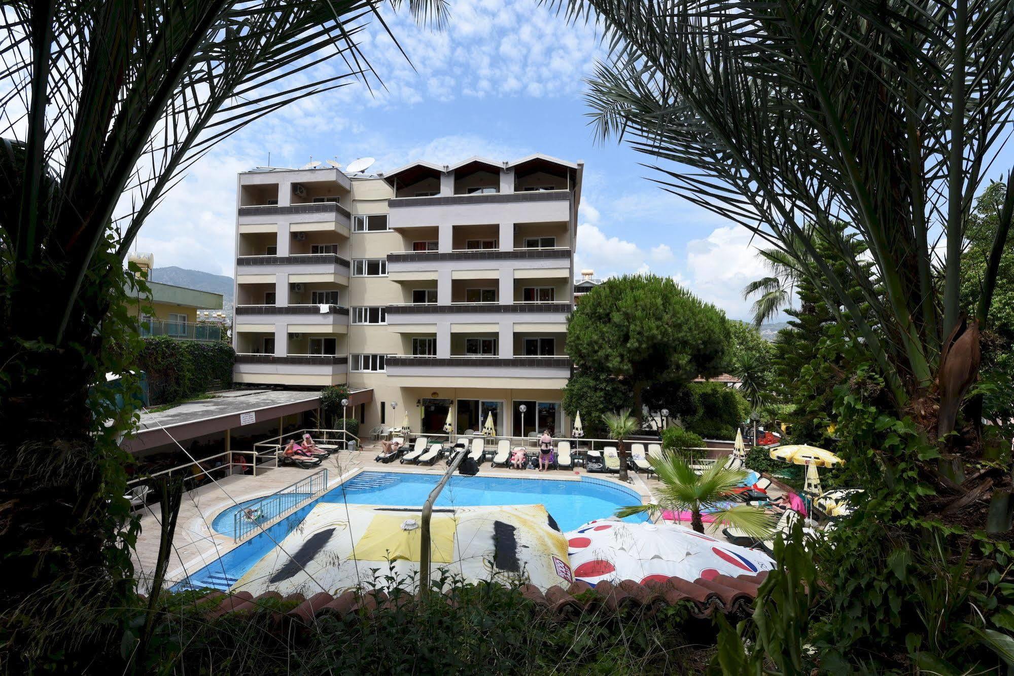 Park Hotel (Adults Only) Αλάνια Εξωτερικό φωτογραφία